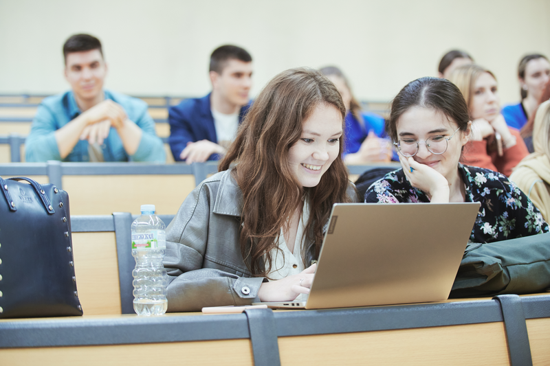 Иллюстрация к новости: «Выпускники онлайн-магистратуры ВШЭ и “Яндекса” будут востребованы на горизонте многих лет»