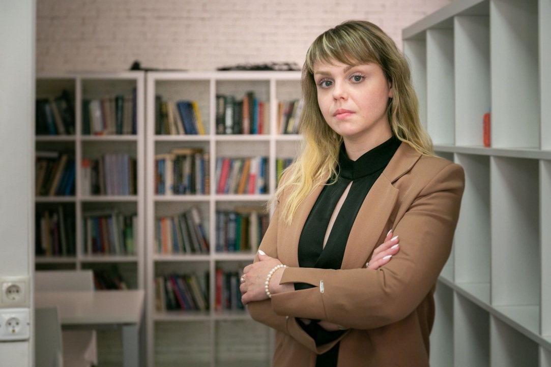 ‘A Cat That Jumps from the Floor to a Shelf Doesn't Know Newton's Laws’ Illustration for news: ‘A Cat That Jumps from the Floor to a Shelf Doesn't Know Newton's Laws’