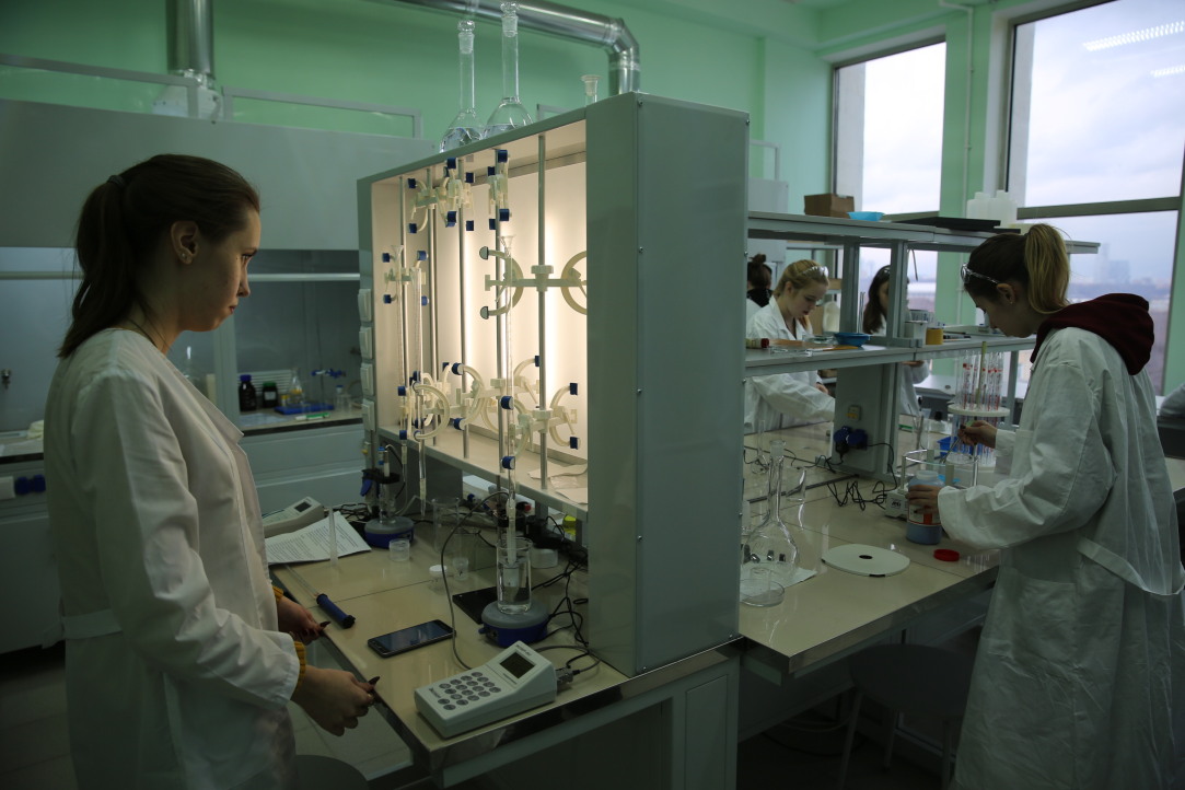 Иллюстрация к новости: «Поддержать молодых лидеров»: стартует прием заявок на конкурс академических стажировок